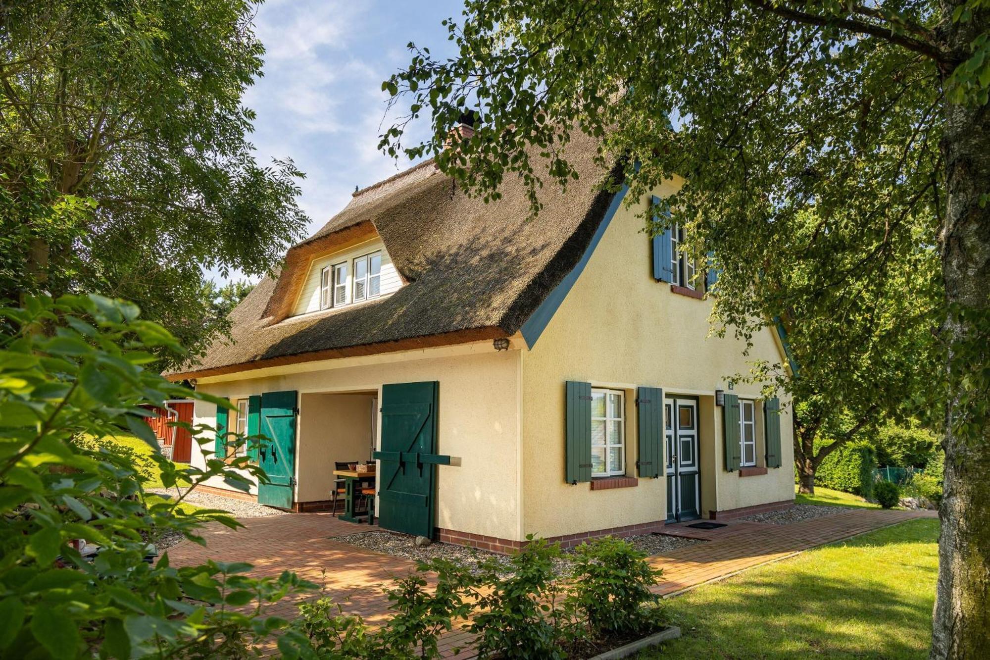 Ferienhaus Preetz 1A - Idylle Unter Reet Burtevitz Extérieur photo